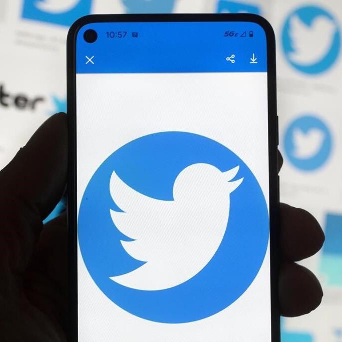 2022 Notebook: Charting the unexpected direction of Twitter